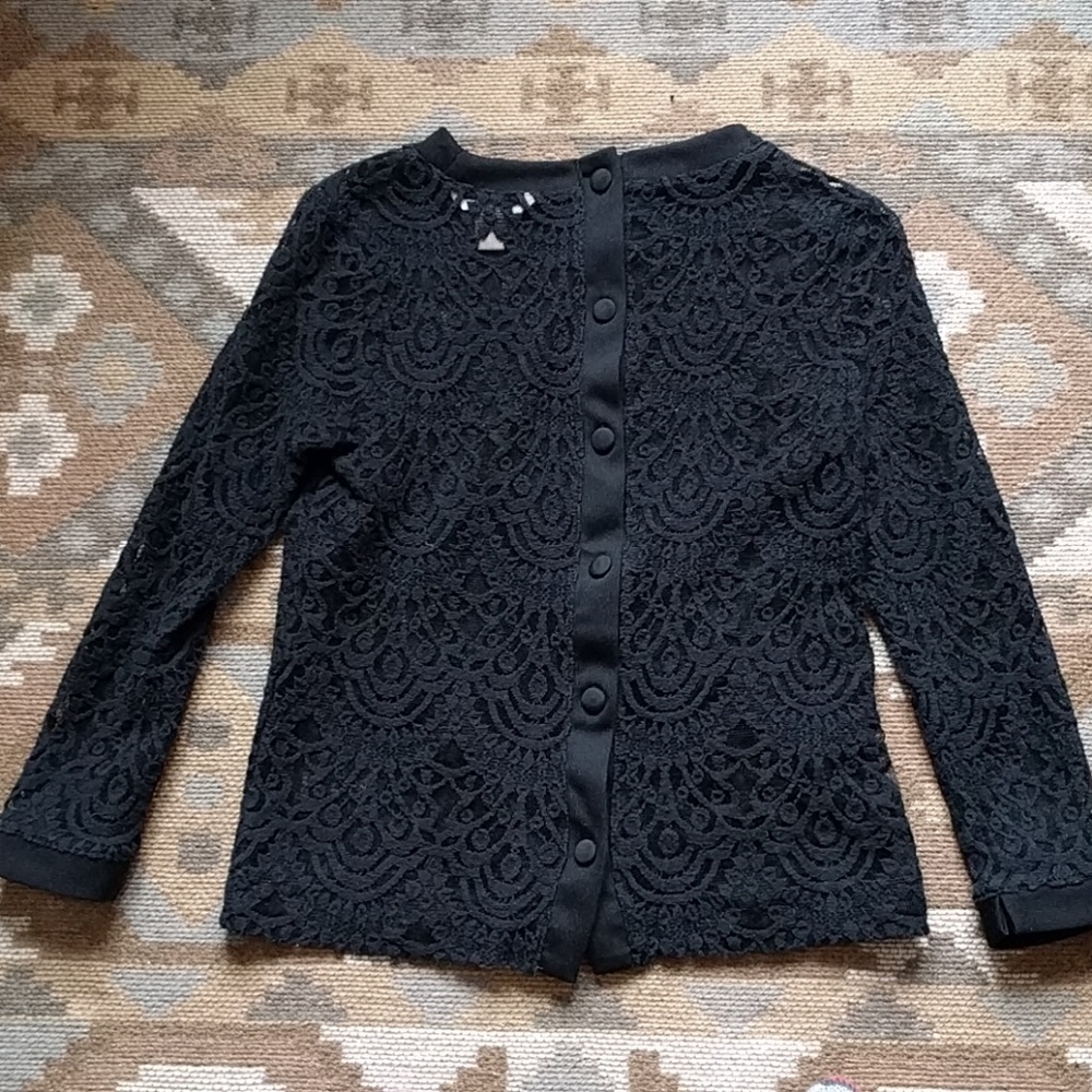 Lace button back top